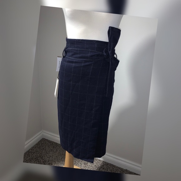 Aritzia Babaton Karl Navi Windowpane Skirt - Picture 2 of 6